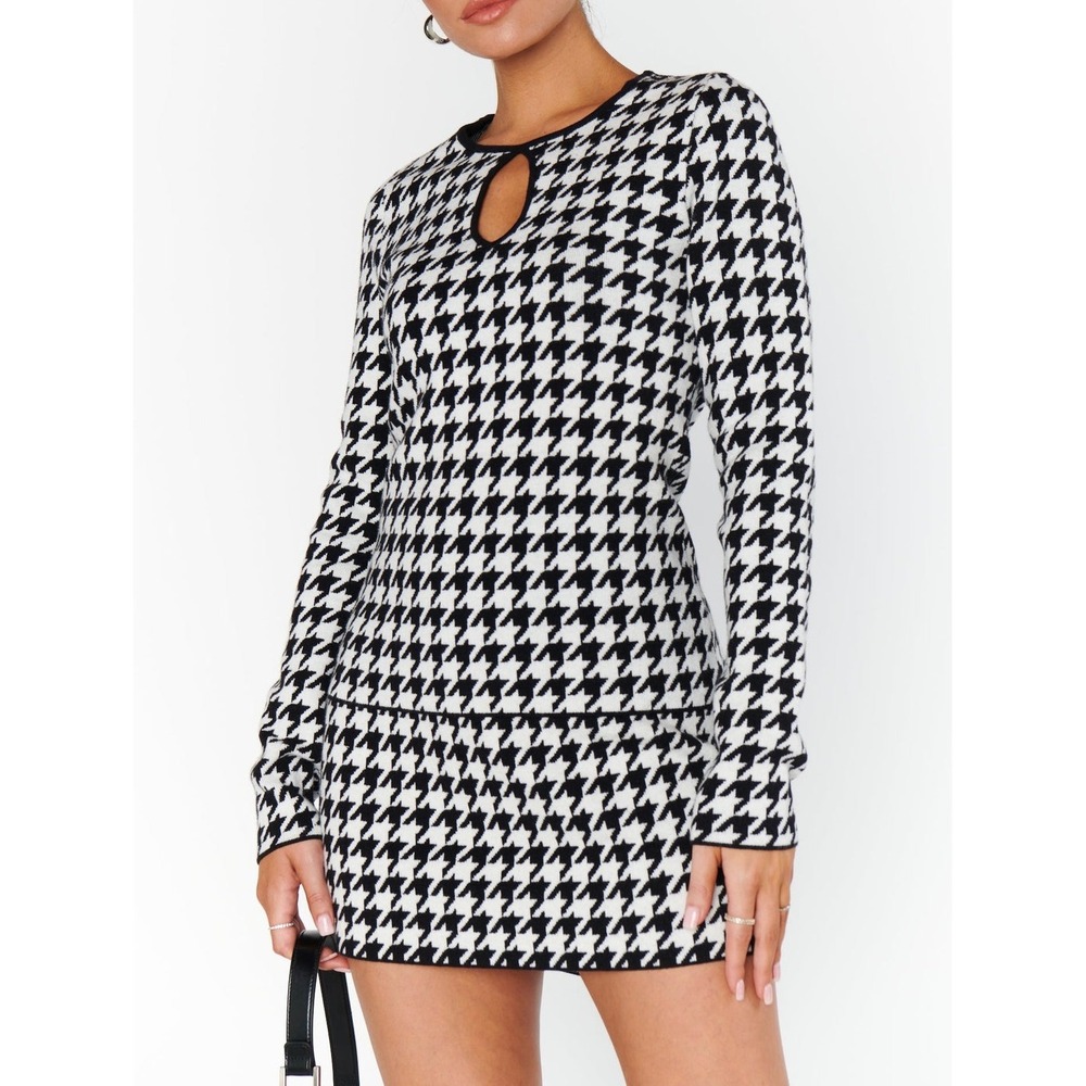 Show Me Your Mumu Tippi Top Houndstooth Knit Keyhole‎ Sweater Black White Large